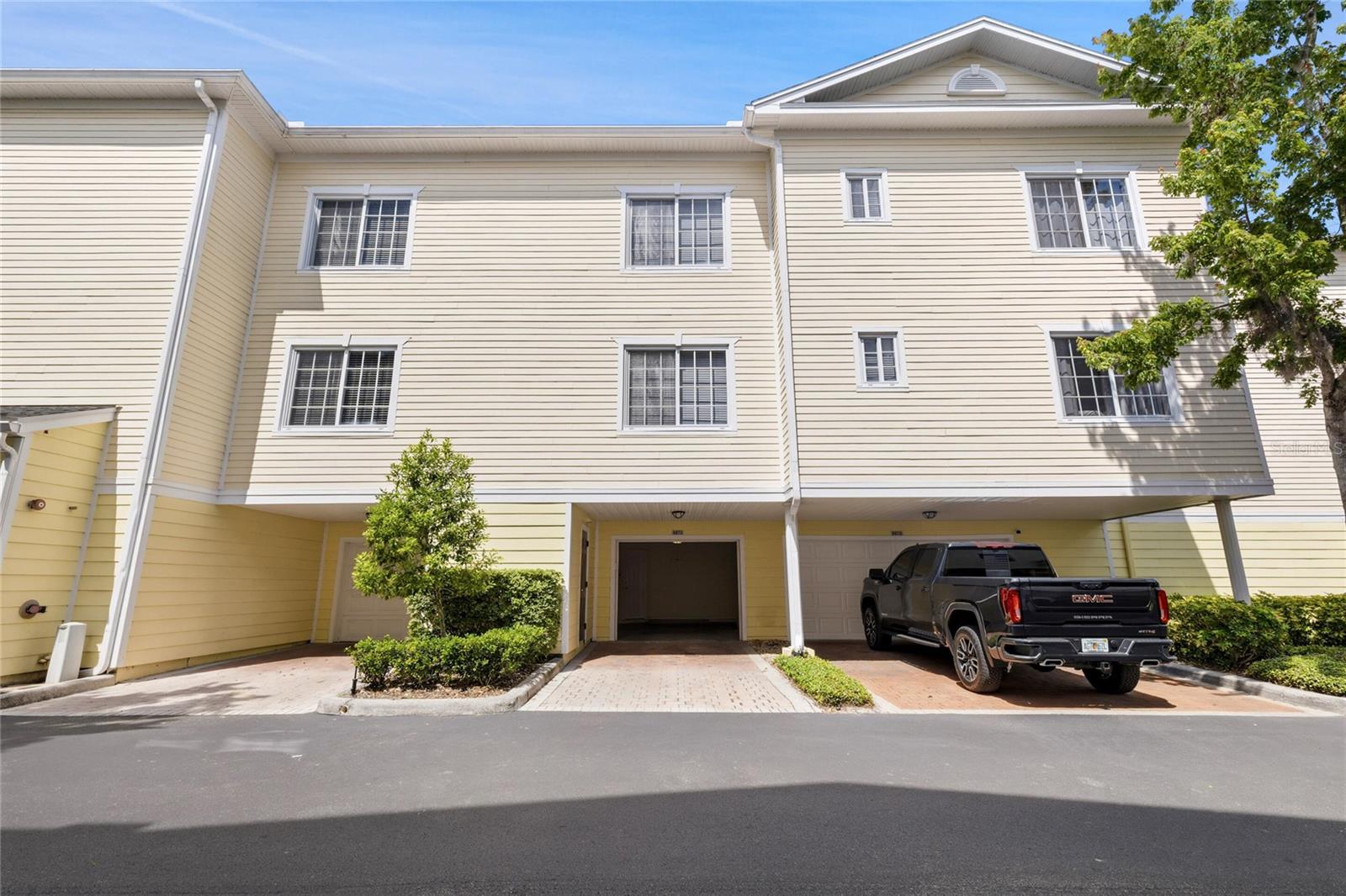 ARLINGTON PARK CONDO - Residential