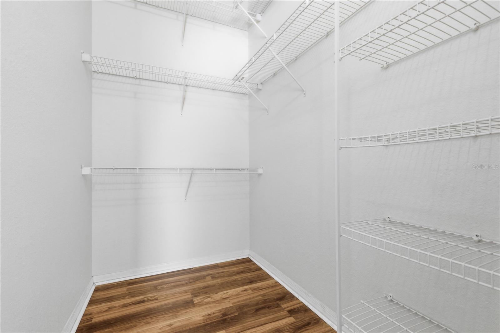 ARLINGTON PARK CONDO - Residential