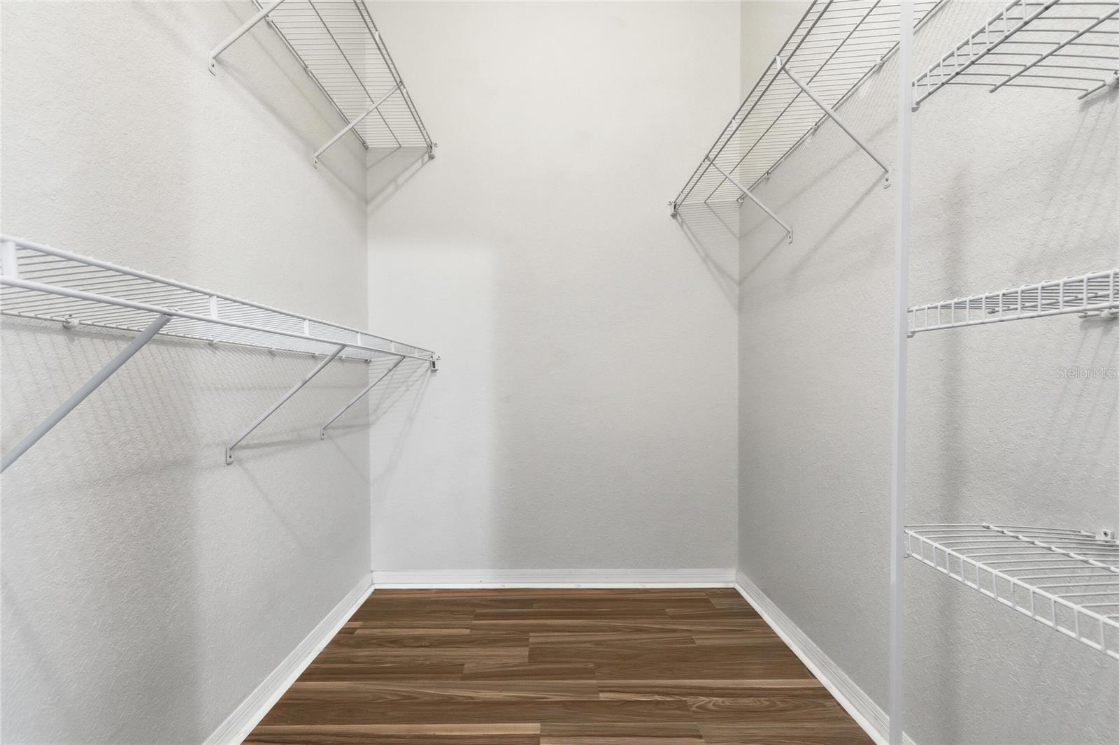ARLINGTON PARK CONDO - Residential