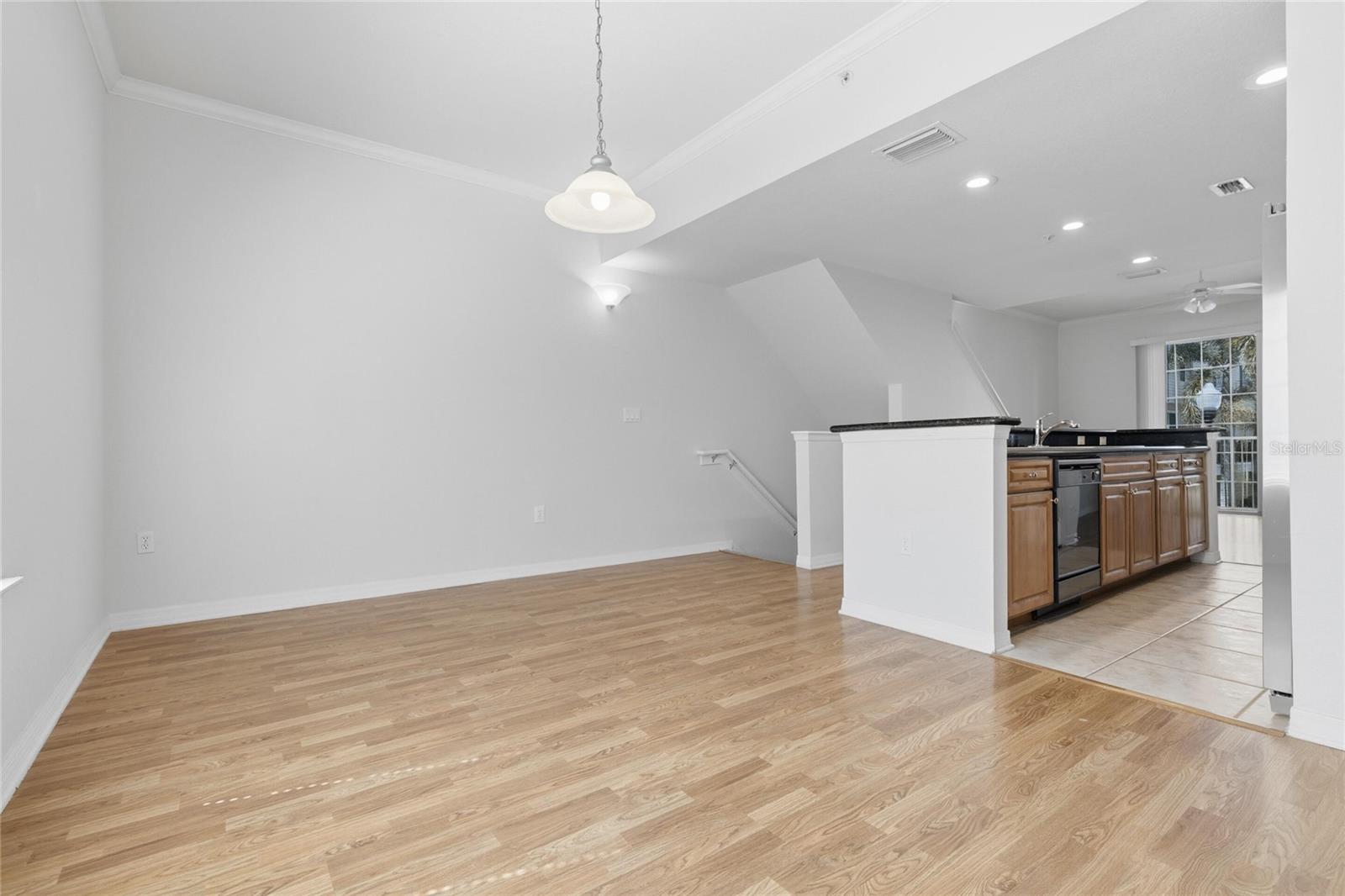 ARLINGTON PARK CONDO - Residential