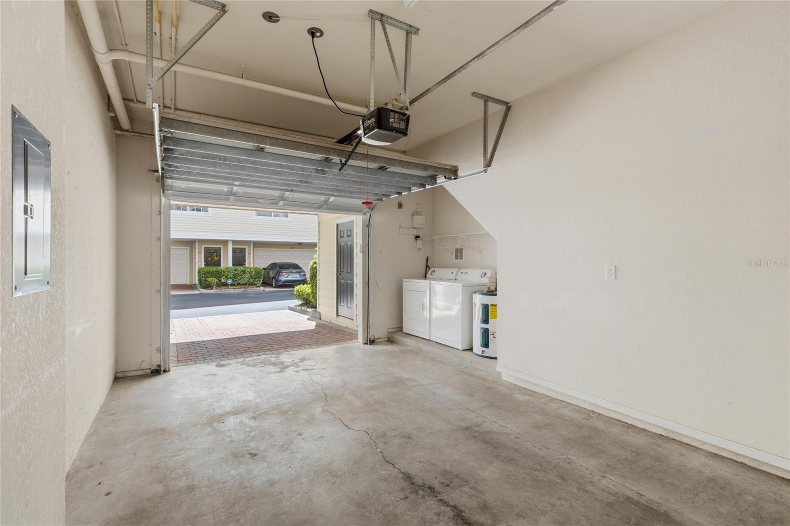 ARLINGTON PARK CONDO - Residential