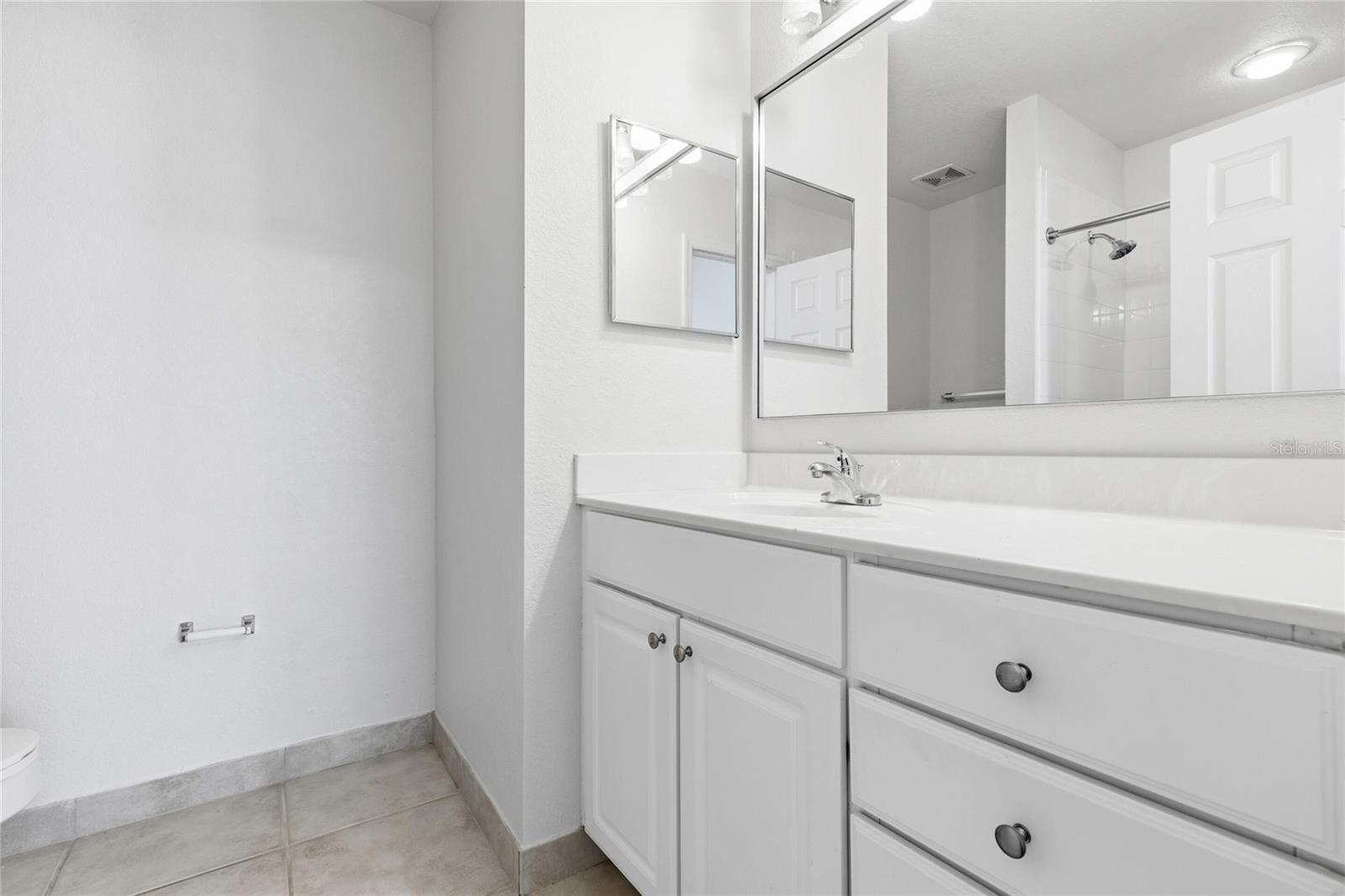 ARLINGTON PARK CONDO - Residential