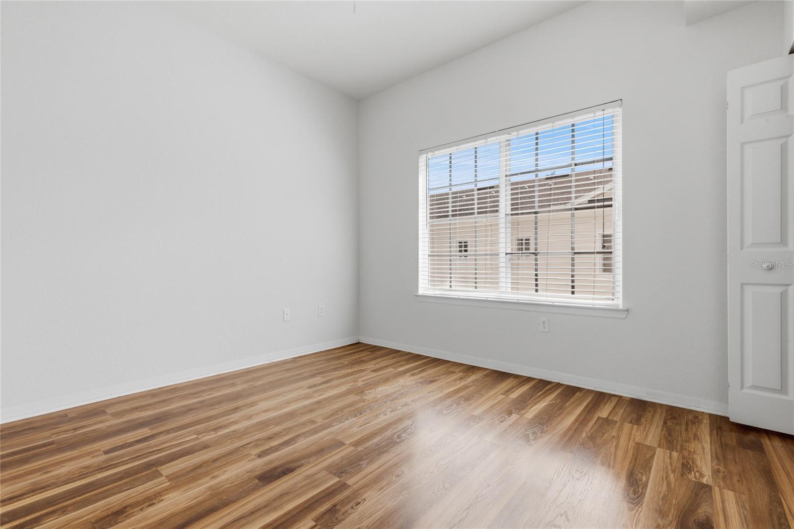 ARLINGTON PARK CONDO - Residential