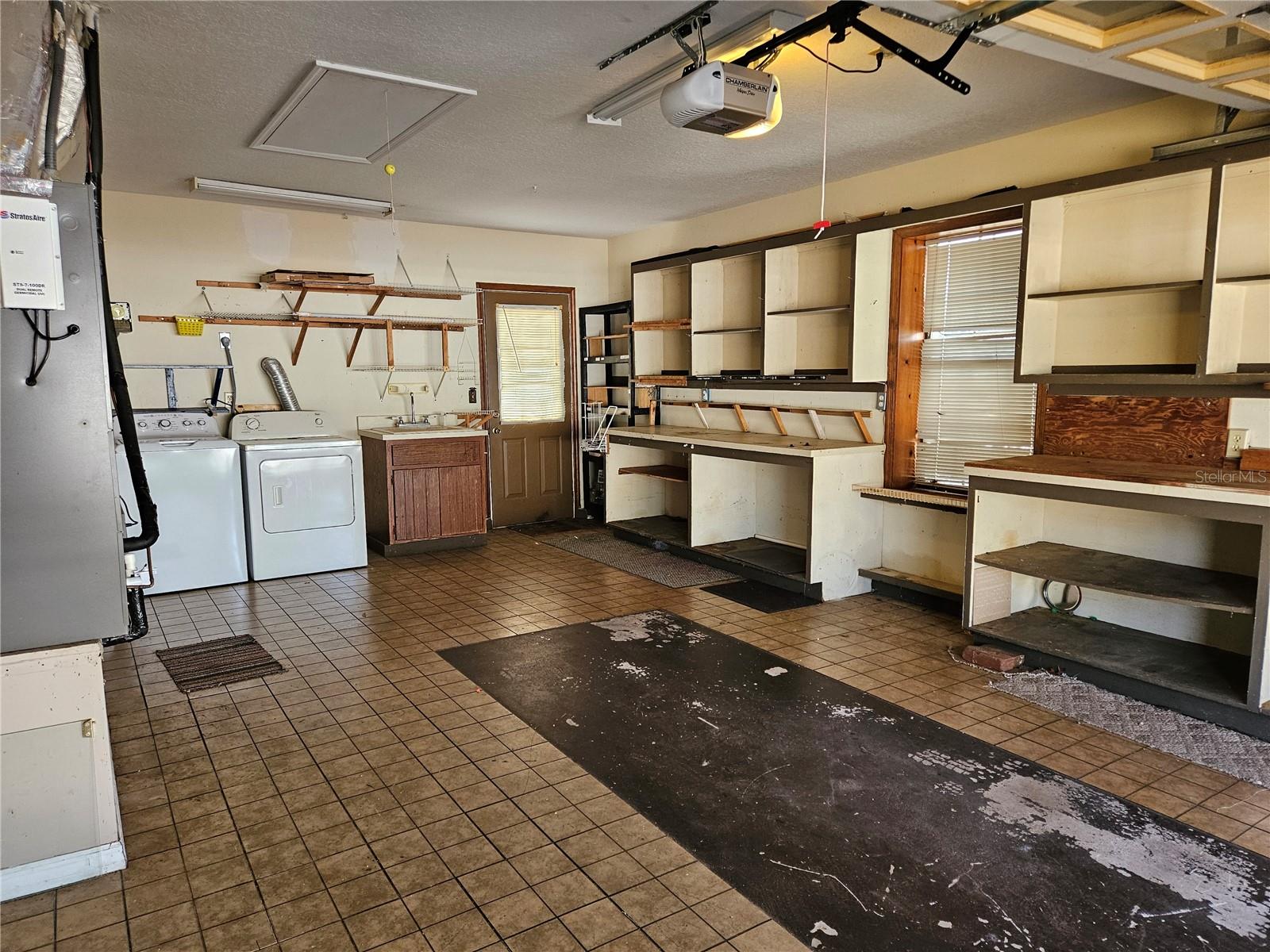 SILVER SPGS SHORES UN 23 - Residential