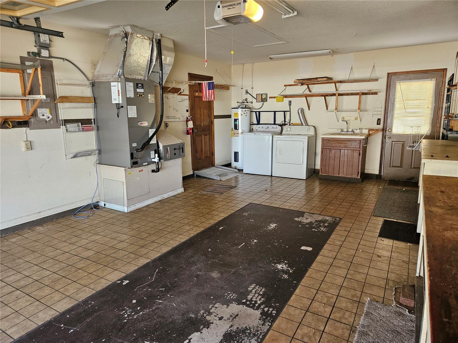 SILVER SPGS SHORES UN 23 - Residential