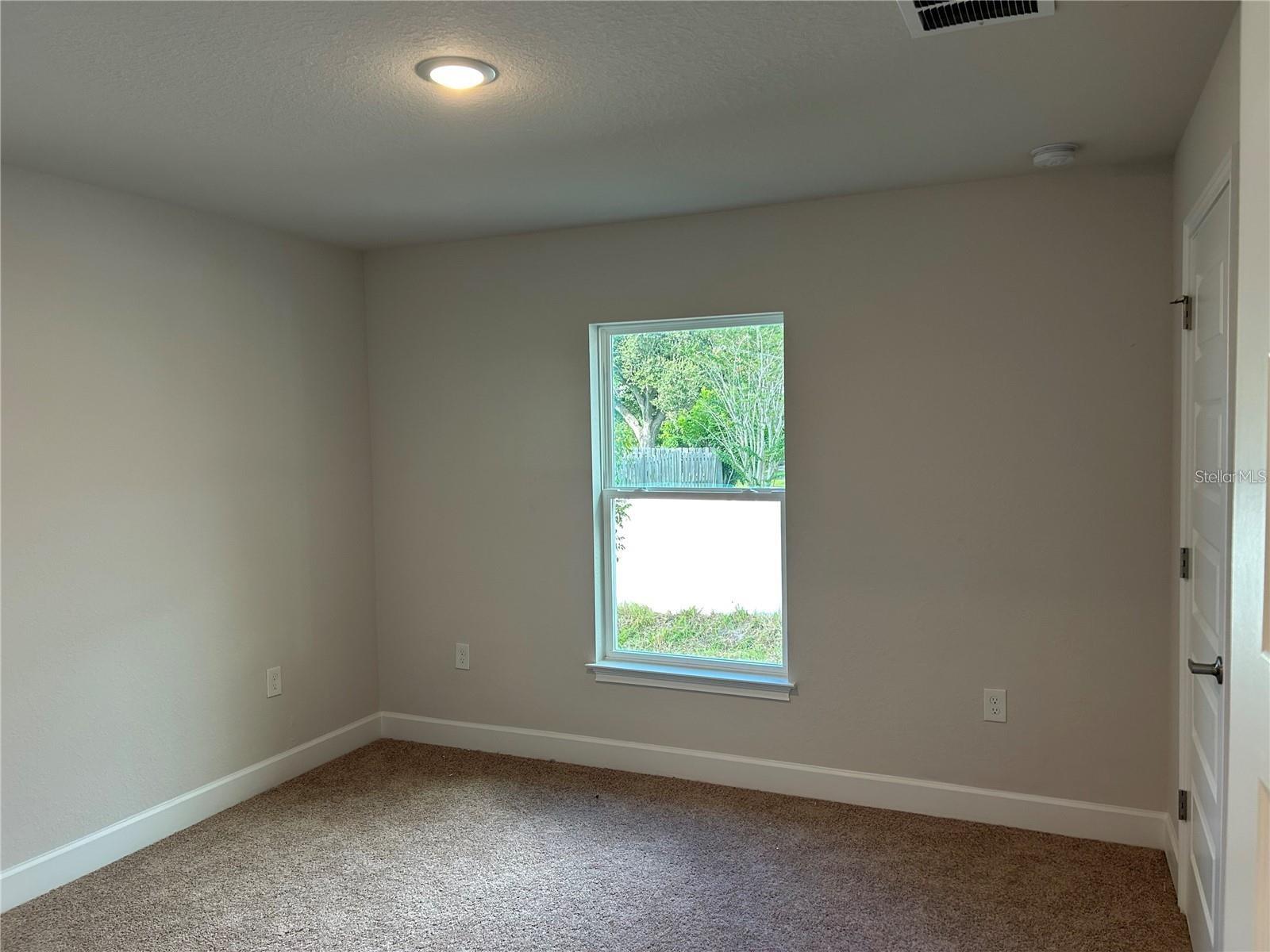 SOUTH VENICE - Residential Lease