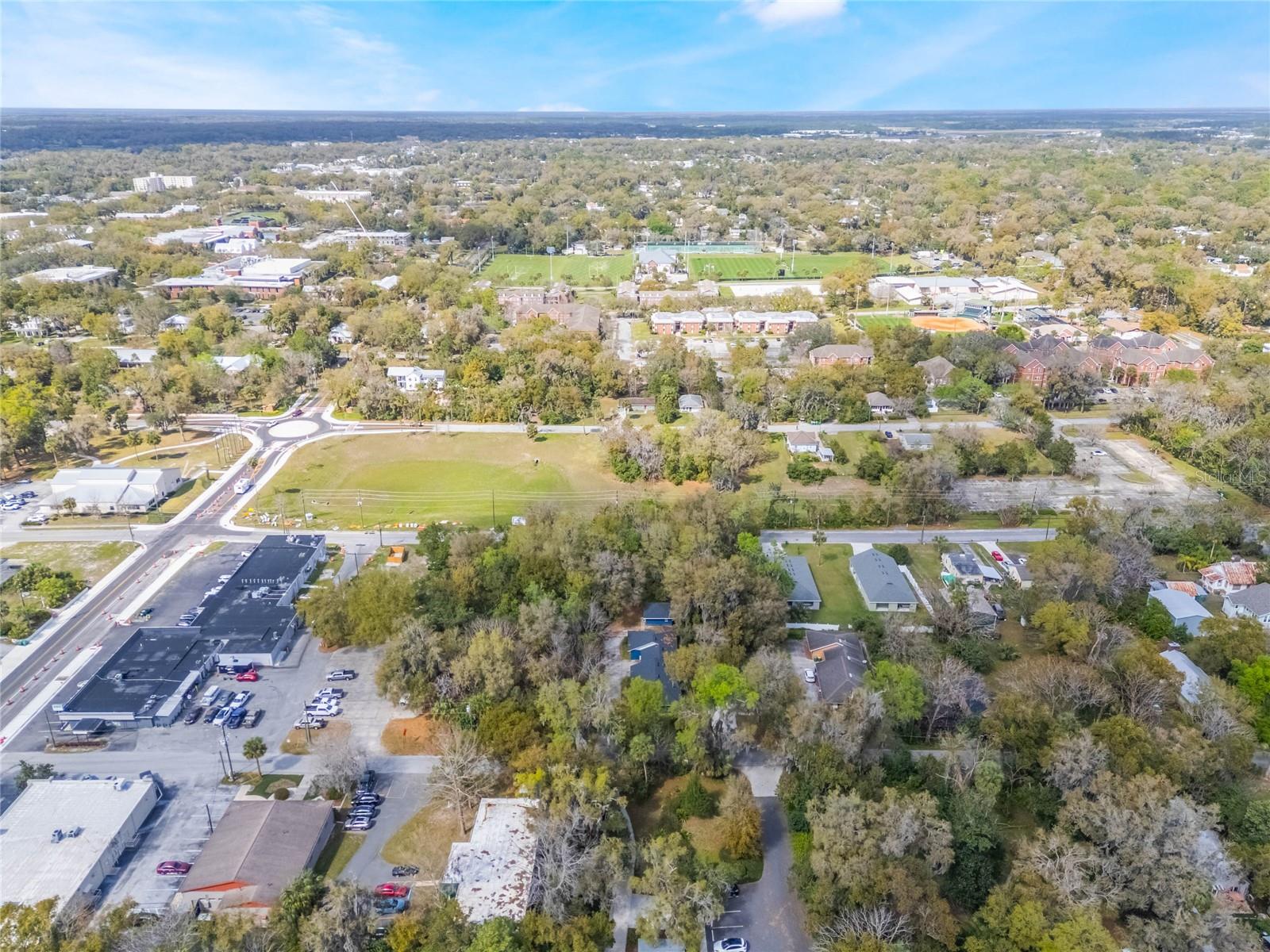 ROGERS DELAND - Land