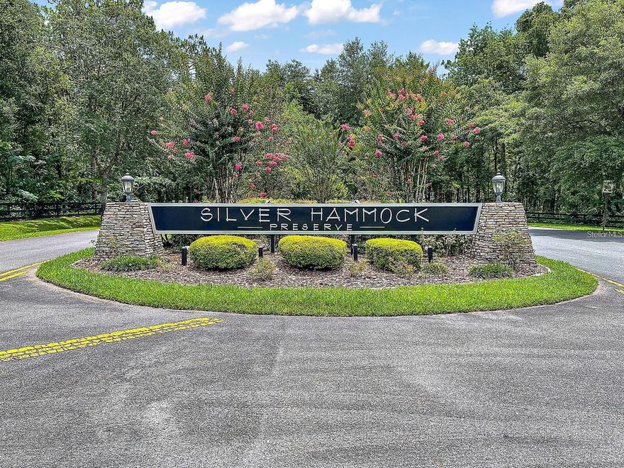 Beautifull lot in gated subdivision with large custom homes. Located in Marion County in the Ocala area, this is the last 5-acre lot available in this highly sought after community and includes the following upgrades: *Build ready site pad for large custom home. *Underground utility conduit from street to home site installed. *All buildable area has been cleared and is landscape ready. *Property boundaries marked and partially fenced. *Full survey available. Enjoy the wildlife and feel of living surrounded by nature while being minutes away from restaurants, shopping and all that downtown Ocala has to offer. Bring your horses and develop your mini farm! Located 30 minutes from World Equestrian Center AND minutes from the world famous Silver Springs Park. Enjoy the Florida beaches... located ONLY 1hour 10 min to Ormond Beach!!
Site built homes only, homes must be at least 2250 sqft of living space under heat & air. Not more than 2 horses allowed per lot.