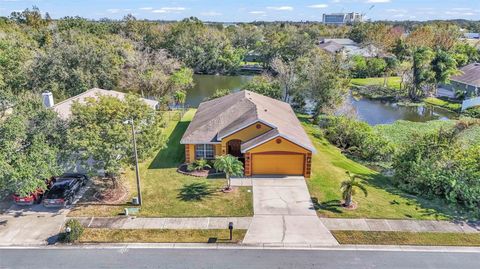 A home in LAKELAND