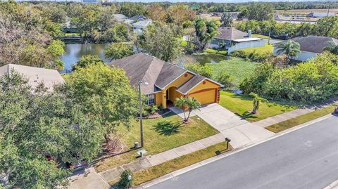 A home in LAKELAND