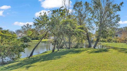 A home in LAKELAND