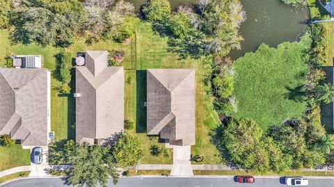 A home in LAKELAND