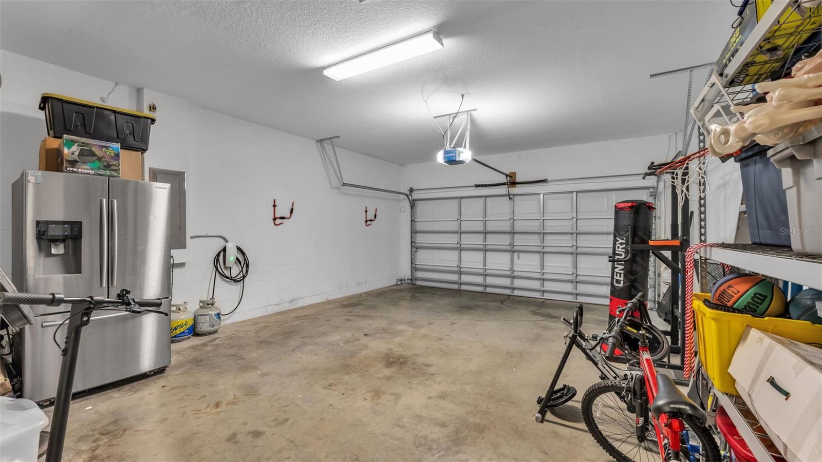 HARTFORD ESTATES - Residential