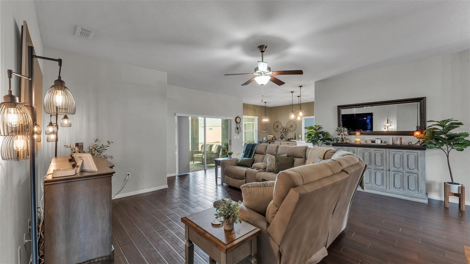 HARTFORD ESTATES - Residential