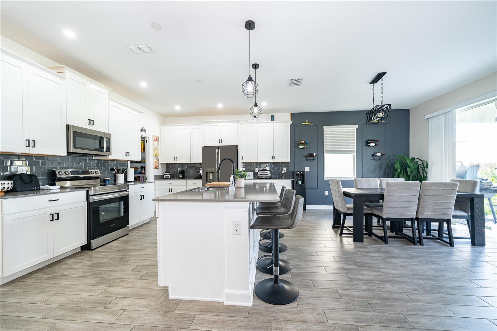 STOREY PK-PH 4 PRCL L - Residential
