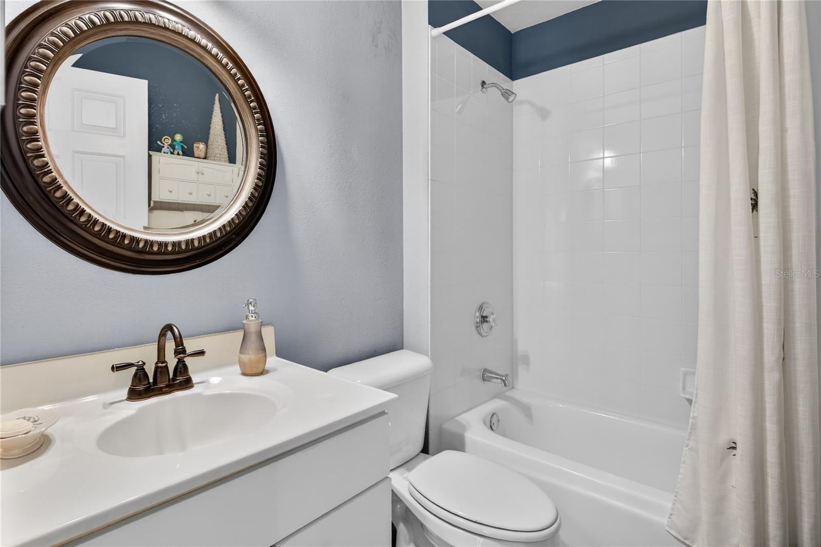 CLERMONT DEVONSHIRE AT KINGS RIDGE - Residential