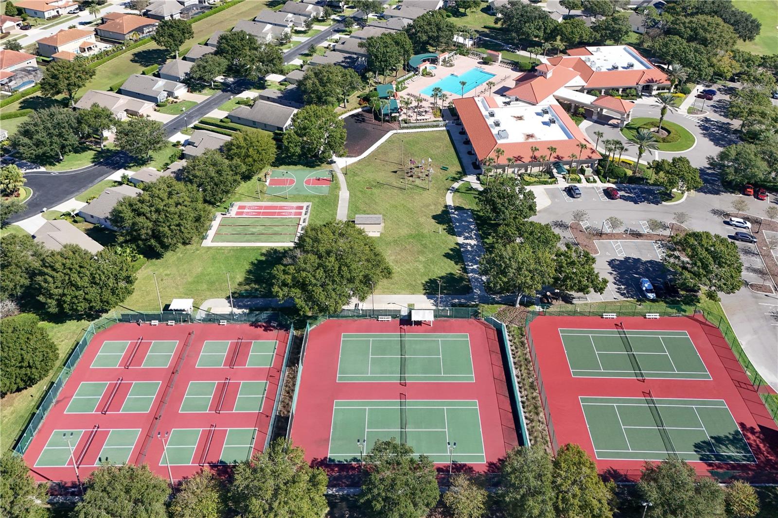 CLERMONT DEVONSHIRE AT KINGS RIDGE - Residential