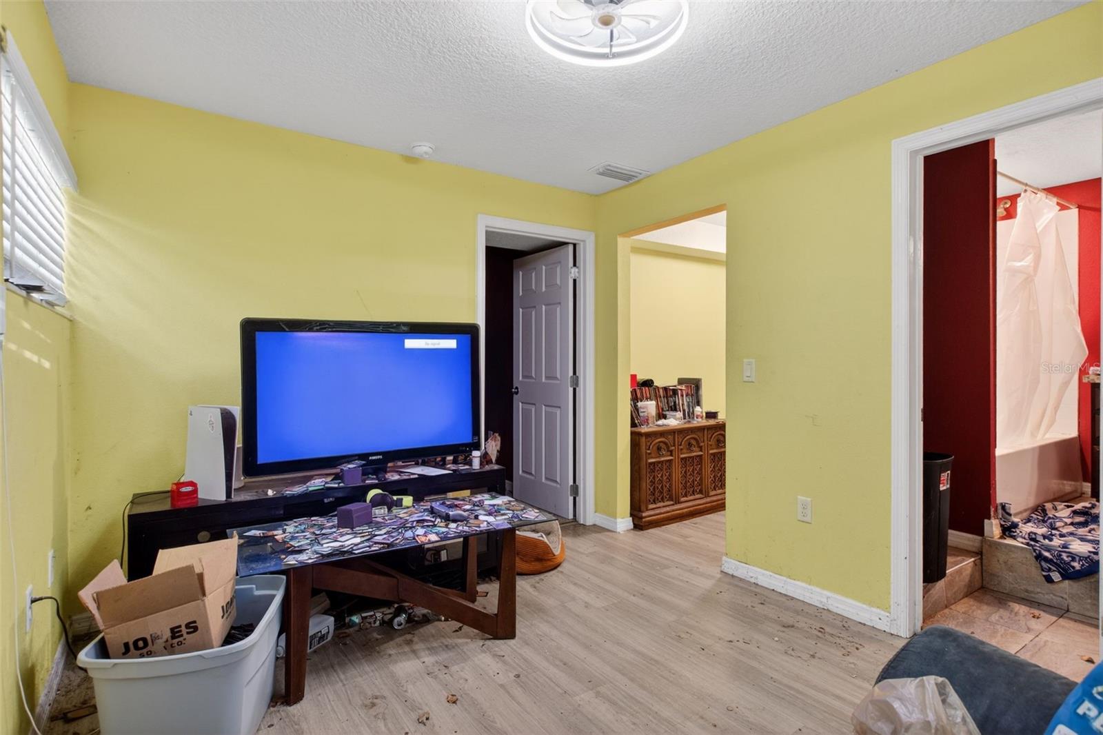 FLAMINGO HEIGHTS - Residential