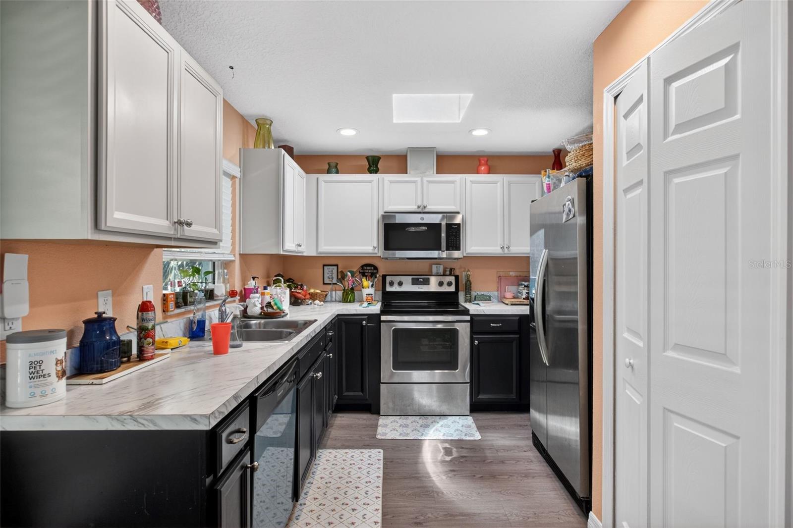 FLAMINGO HEIGHTS - Residential