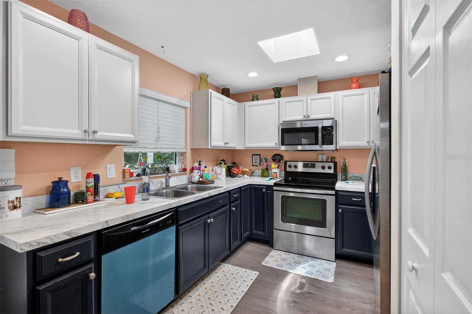 FLAMINGO HEIGHTS - Residential