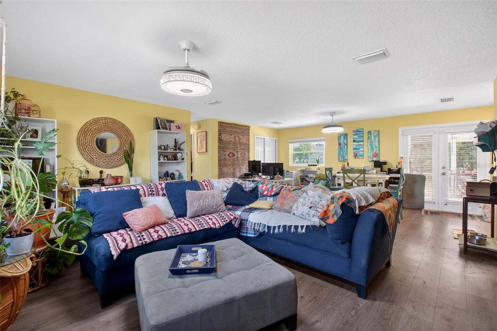 FLAMINGO HEIGHTS - Residential