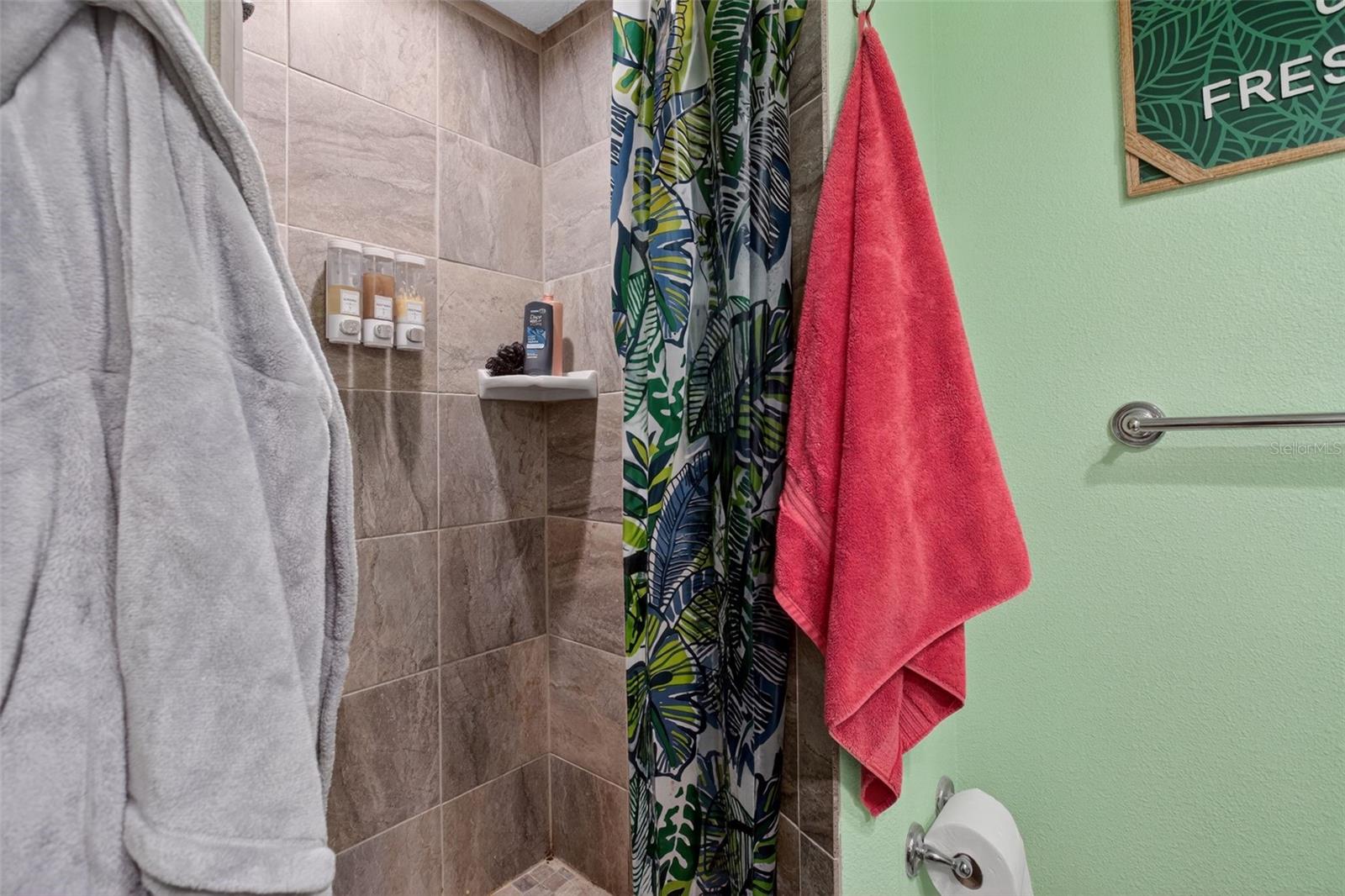 FLAMINGO HEIGHTS - Residential