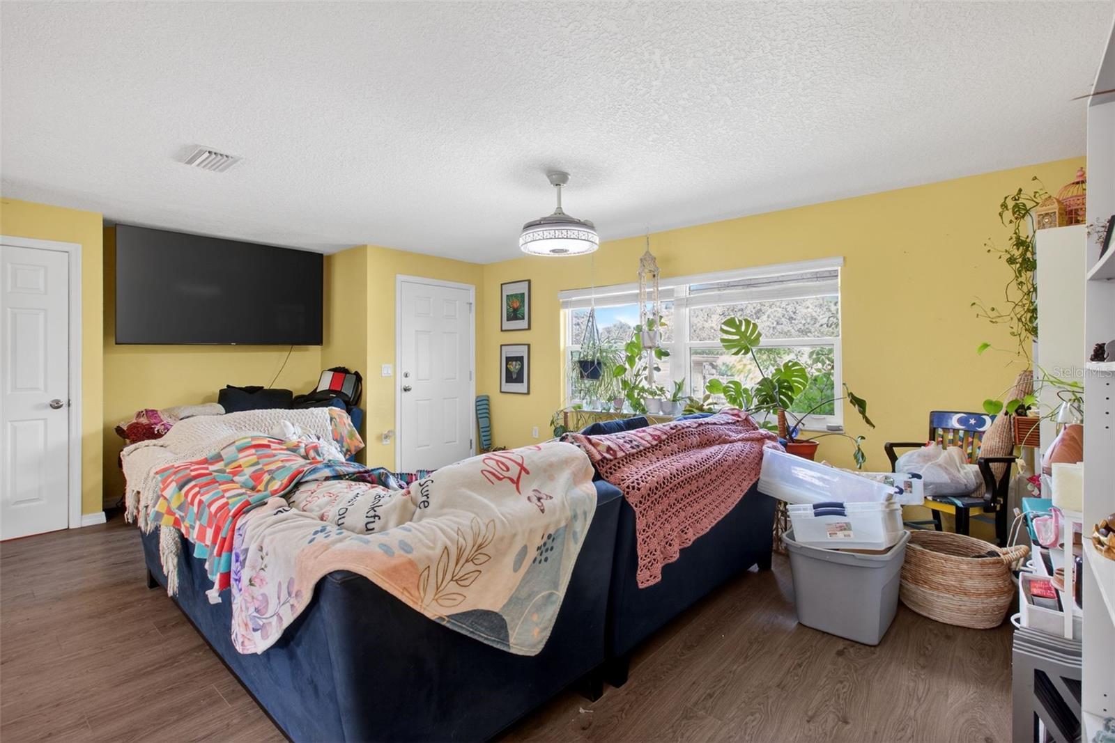 FLAMINGO HEIGHTS - Residential