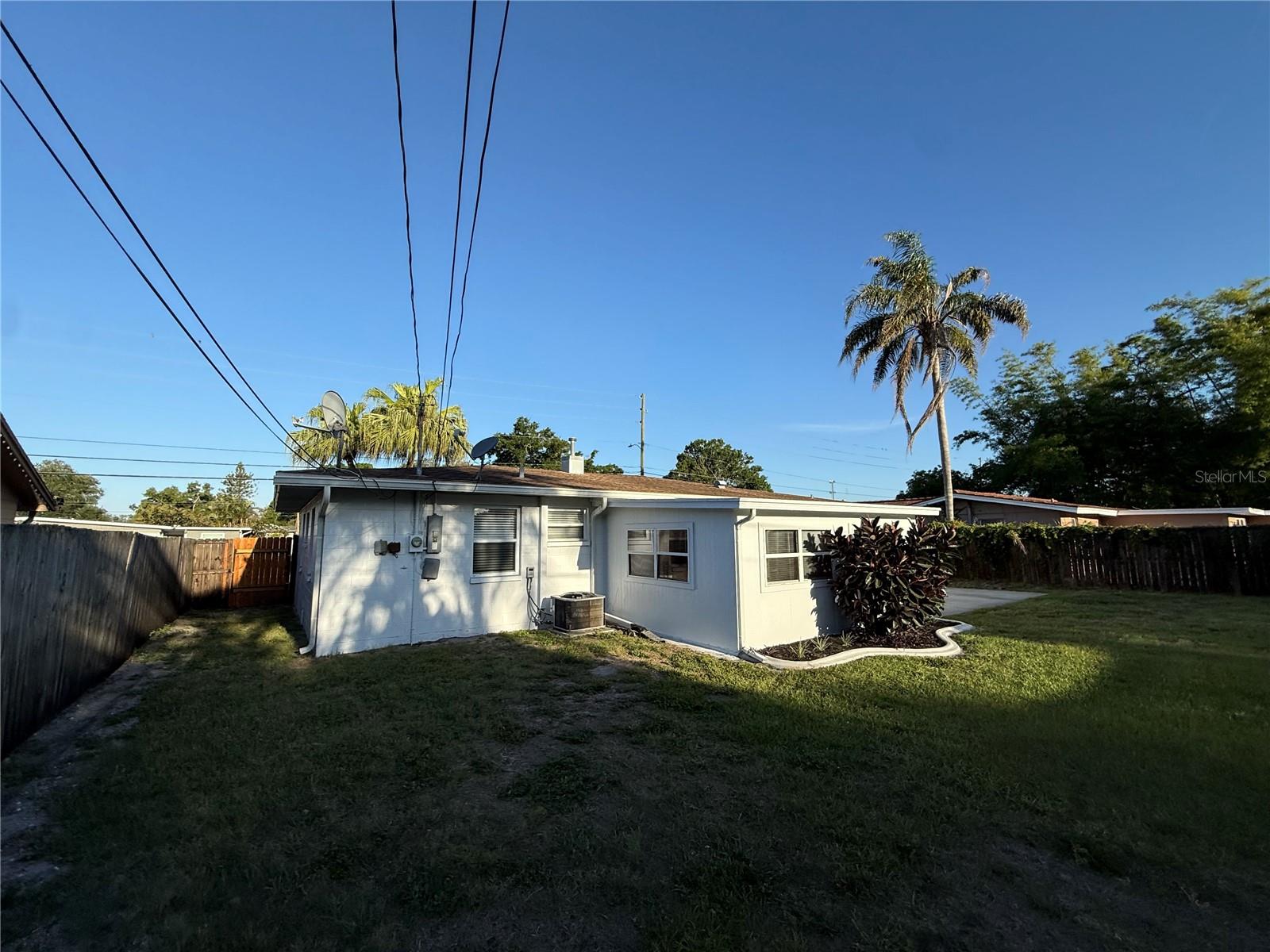 NEWPORT UNIT 1 - Residential Lease