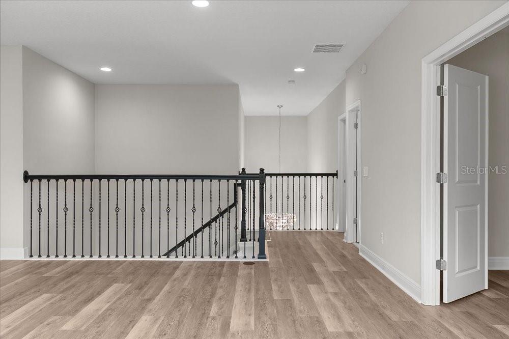 BELLEVUE - Residential