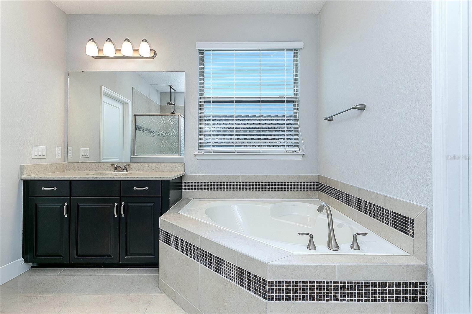 BELLEVUE - Residential