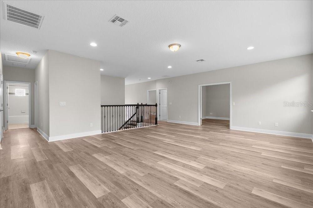BELLEVUE - Residential