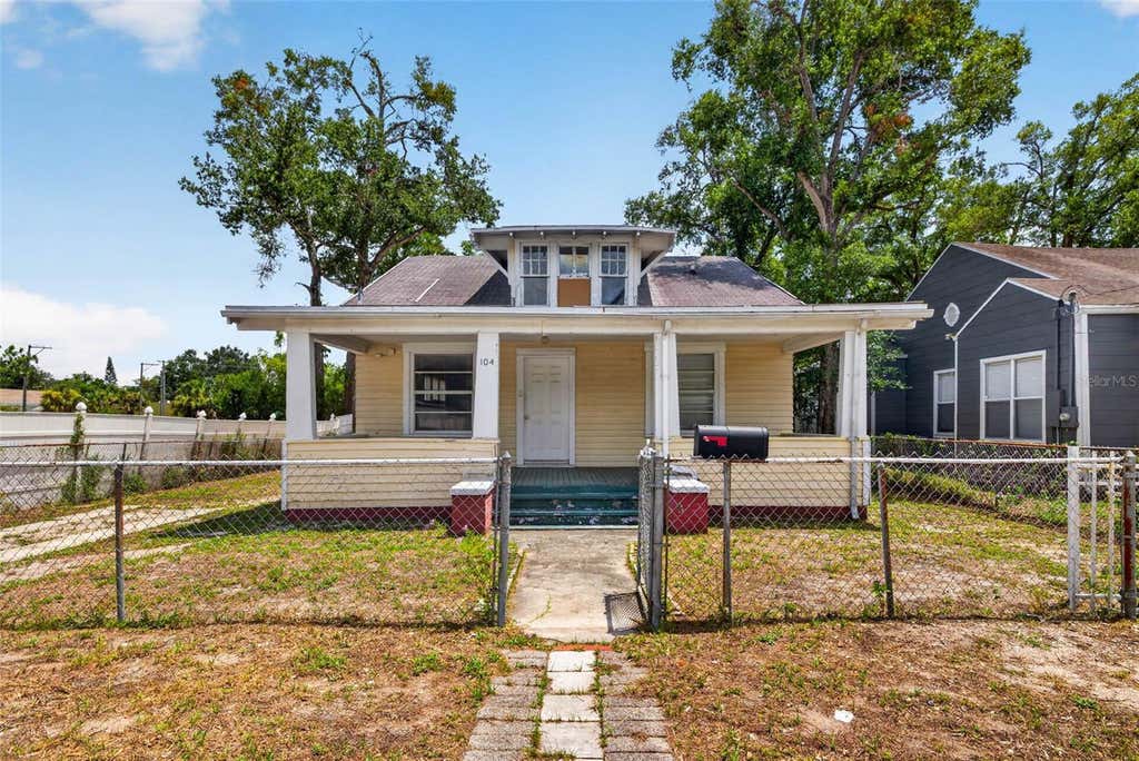 Photo of 104 W 26th Avenue, Tampa, FL 33603 (MLS # TB8530145)