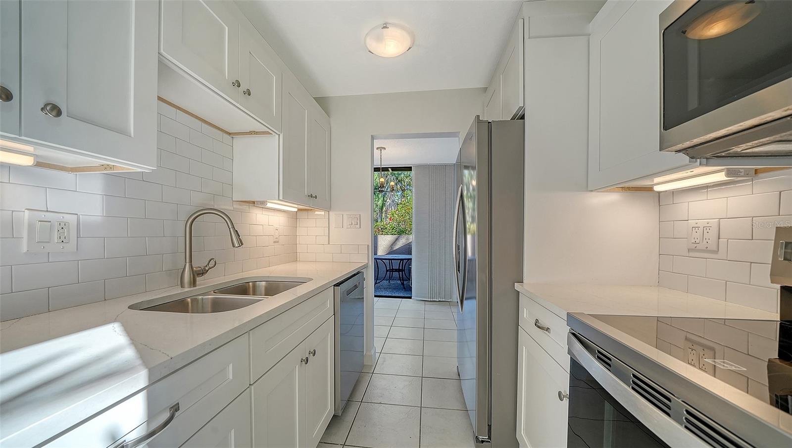 SANDY COVE III - Residential