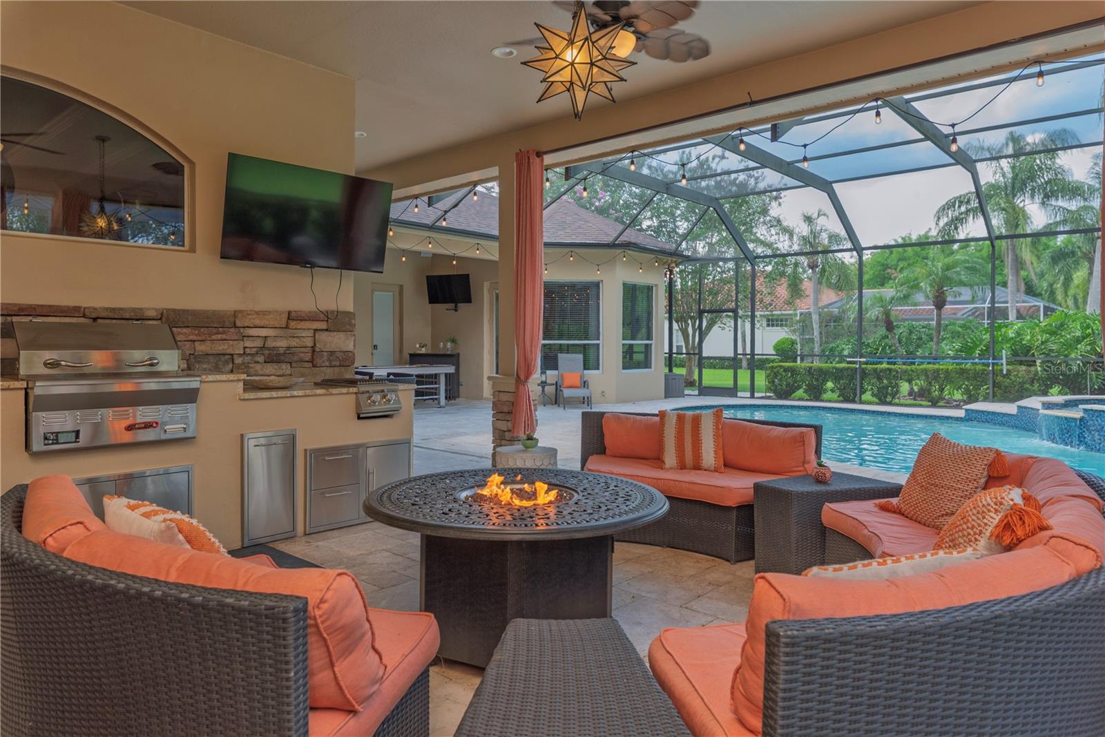 911 PINE LAKE DRIVE