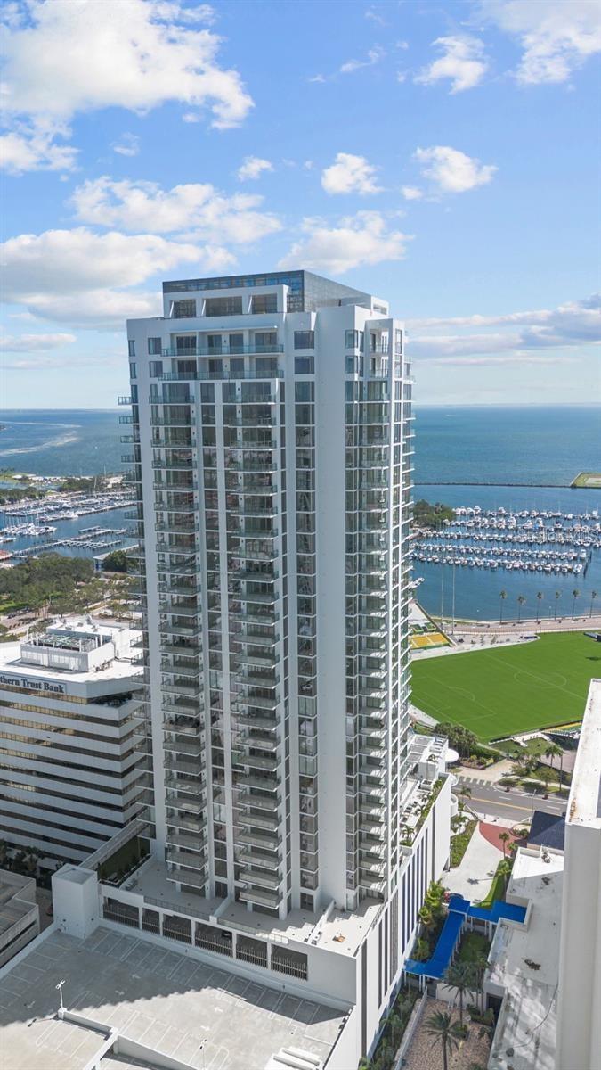 SALTAIRE CONDO - Residential