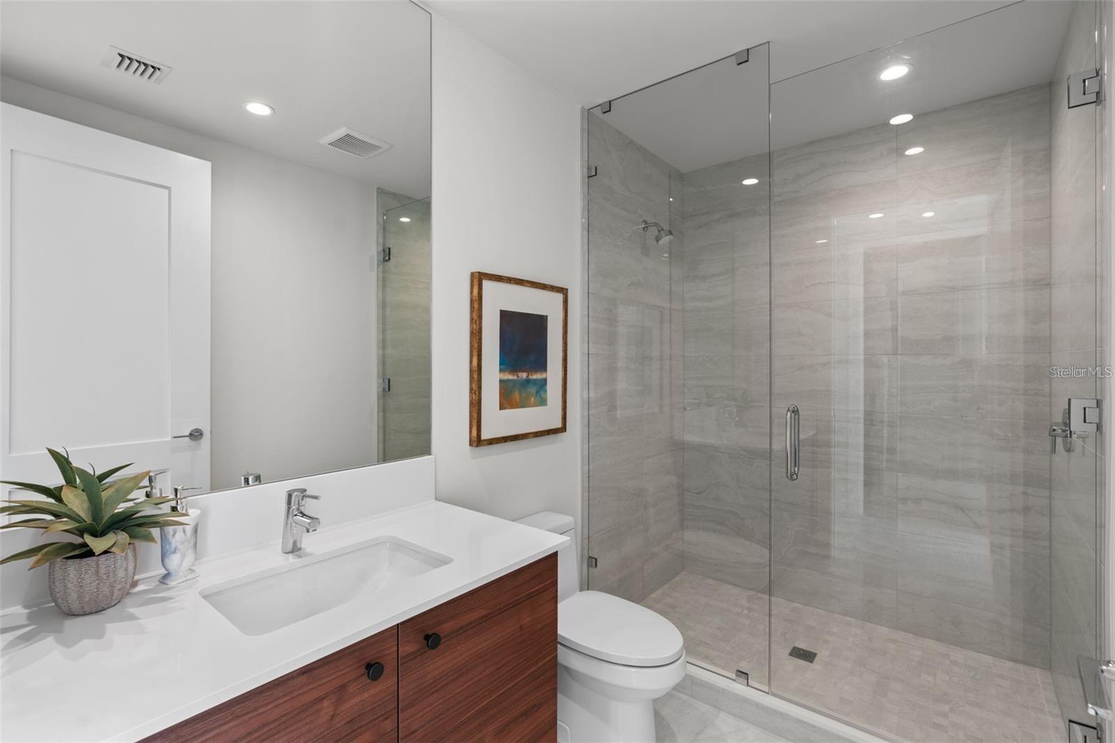 SALTAIRE CONDO - Residential