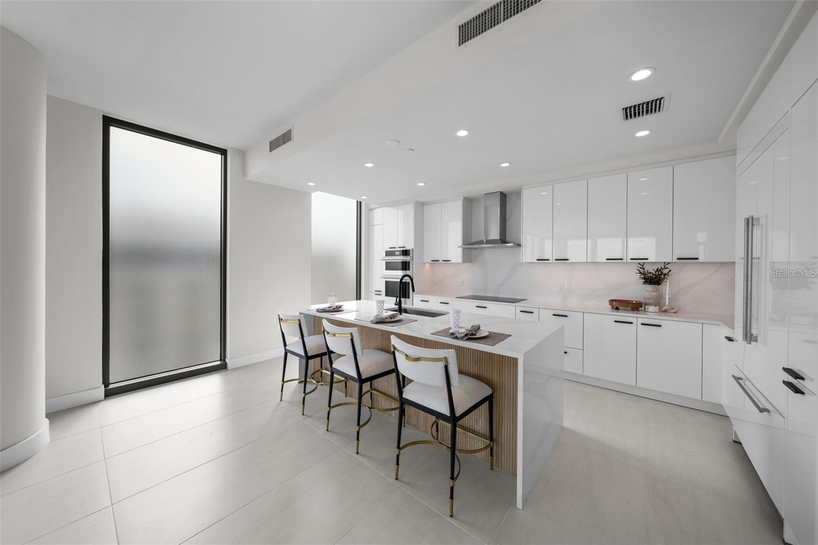 SALTAIRE CONDO - Residential