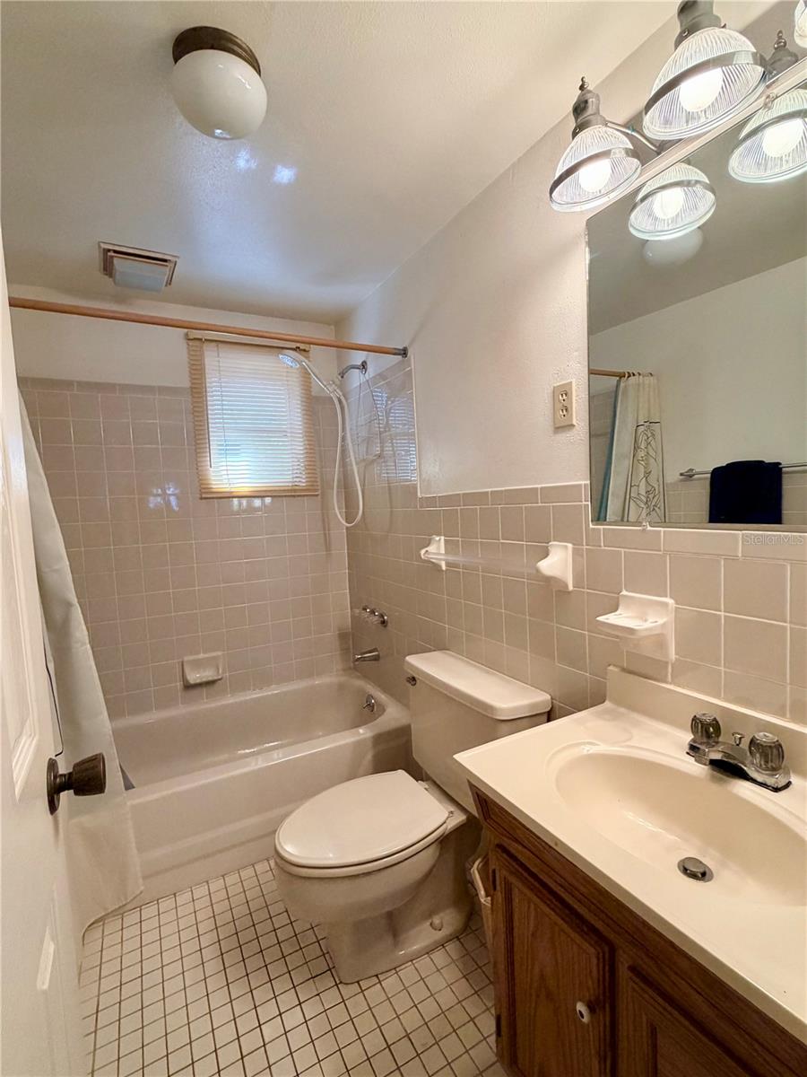 WITHLAPOPKA ISLANDS UNIT 04E - Residential