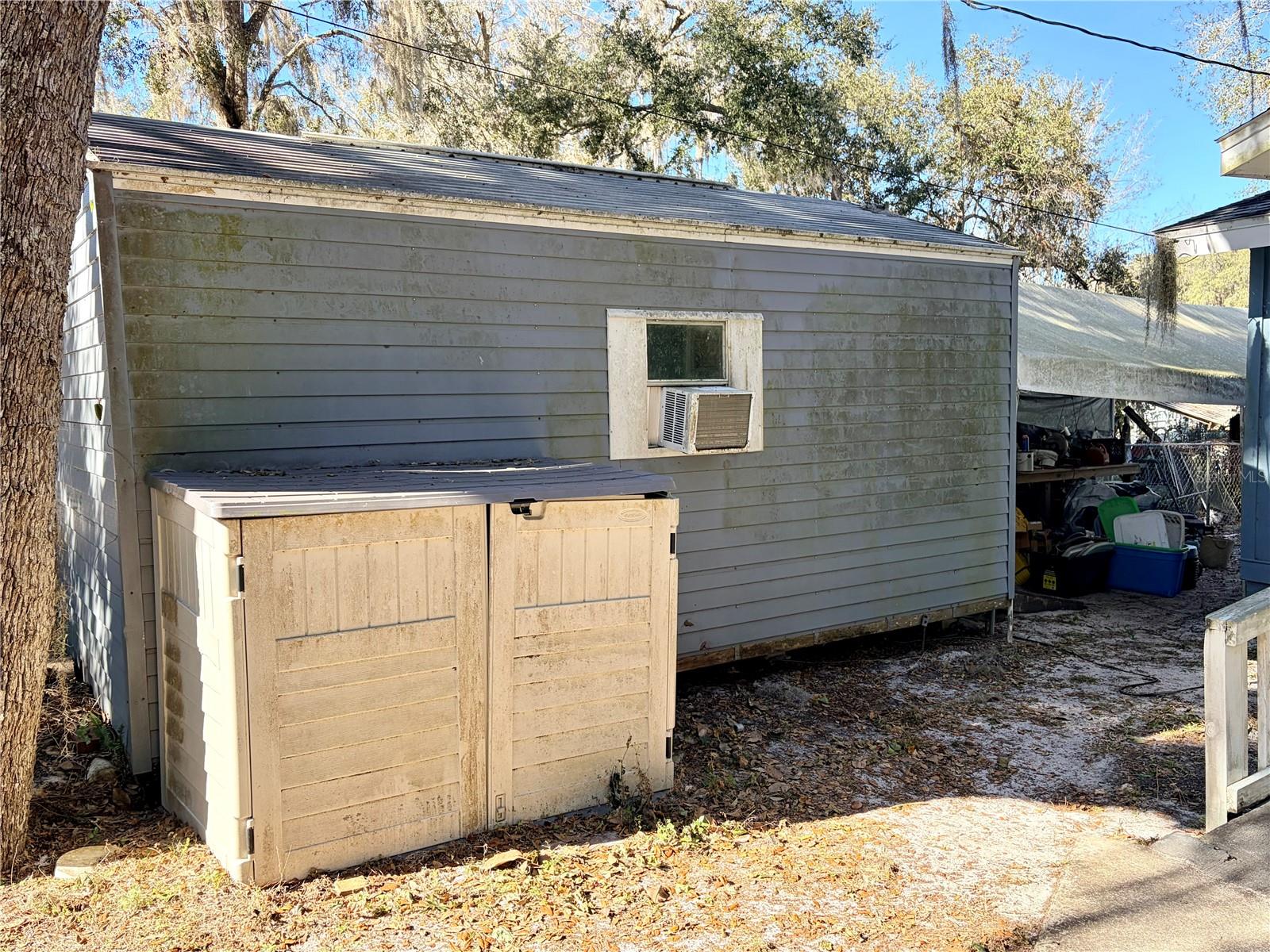 5721 S LIVE OAK DRIVE