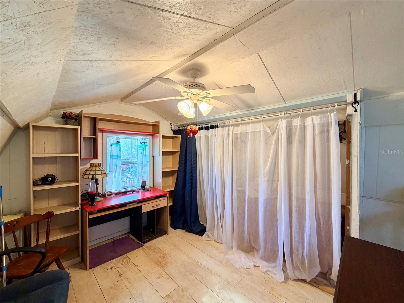 WITHLAPOPKA ISLANDS UNIT 04E - Residential