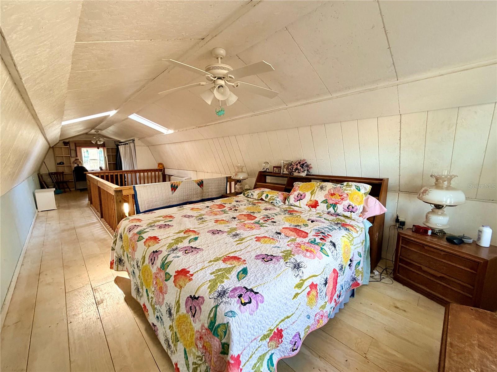 WITHLAPOPKA ISLANDS UNIT 04E - Residential