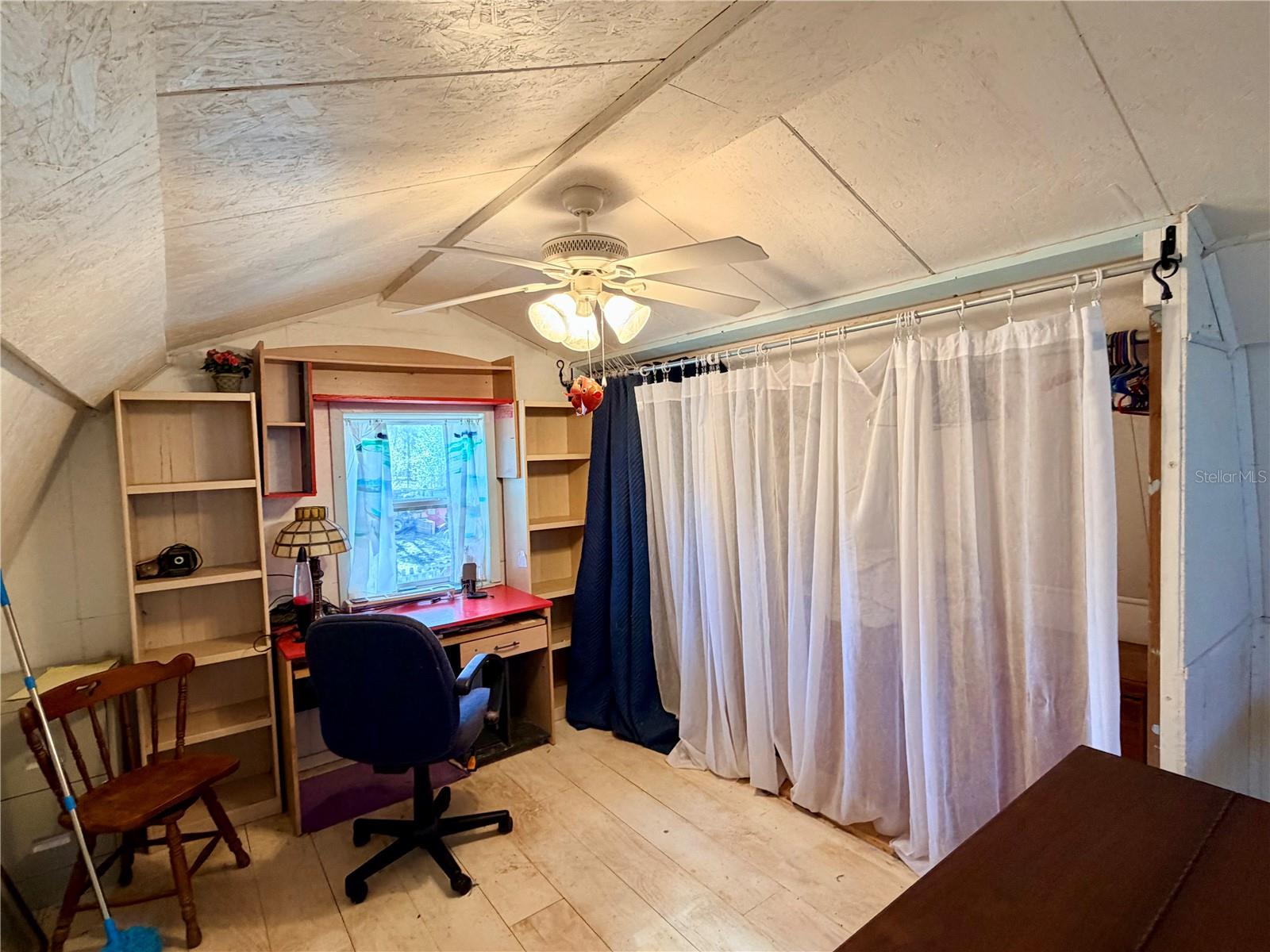 WITHLAPOPKA ISLANDS UNIT 04E - Residential