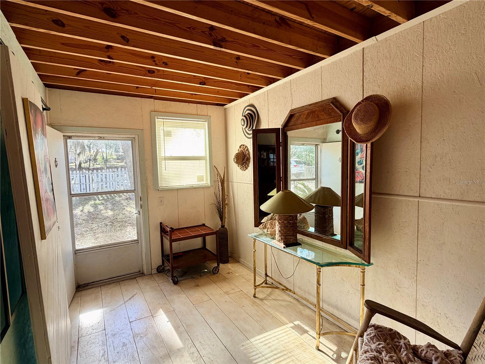 WITHLAPOPKA ISLANDS UNIT 04E - Residential