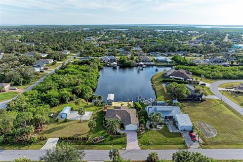 A home in PORT CHARLOTTE