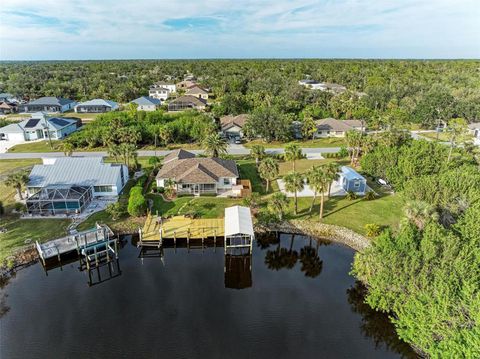 A home in PORT CHARLOTTE