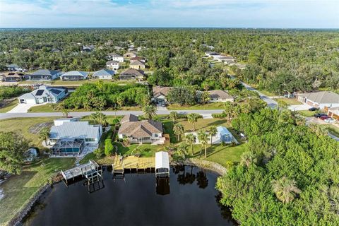 A home in PORT CHARLOTTE