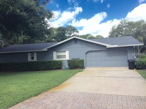 A home in LONGWOOD