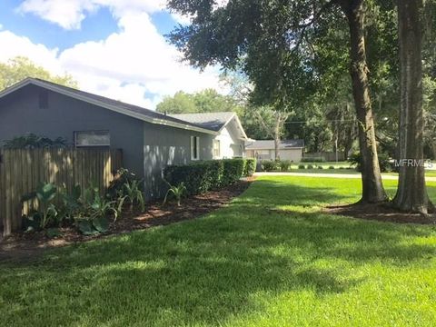 A home in LONGWOOD