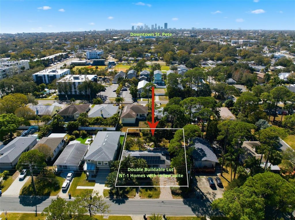 Photo of 208 48th Avenue N, St Petersburg, FL 33703 (MLS # TB8499659)