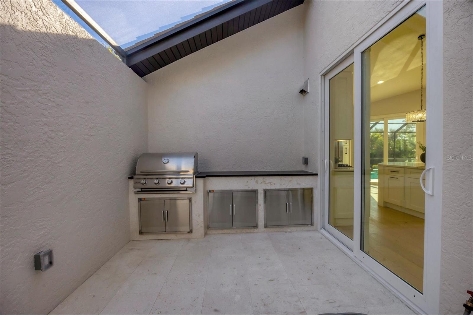 UNIVERSITY PARK GOLF & COUNTRY CLUB - Residential